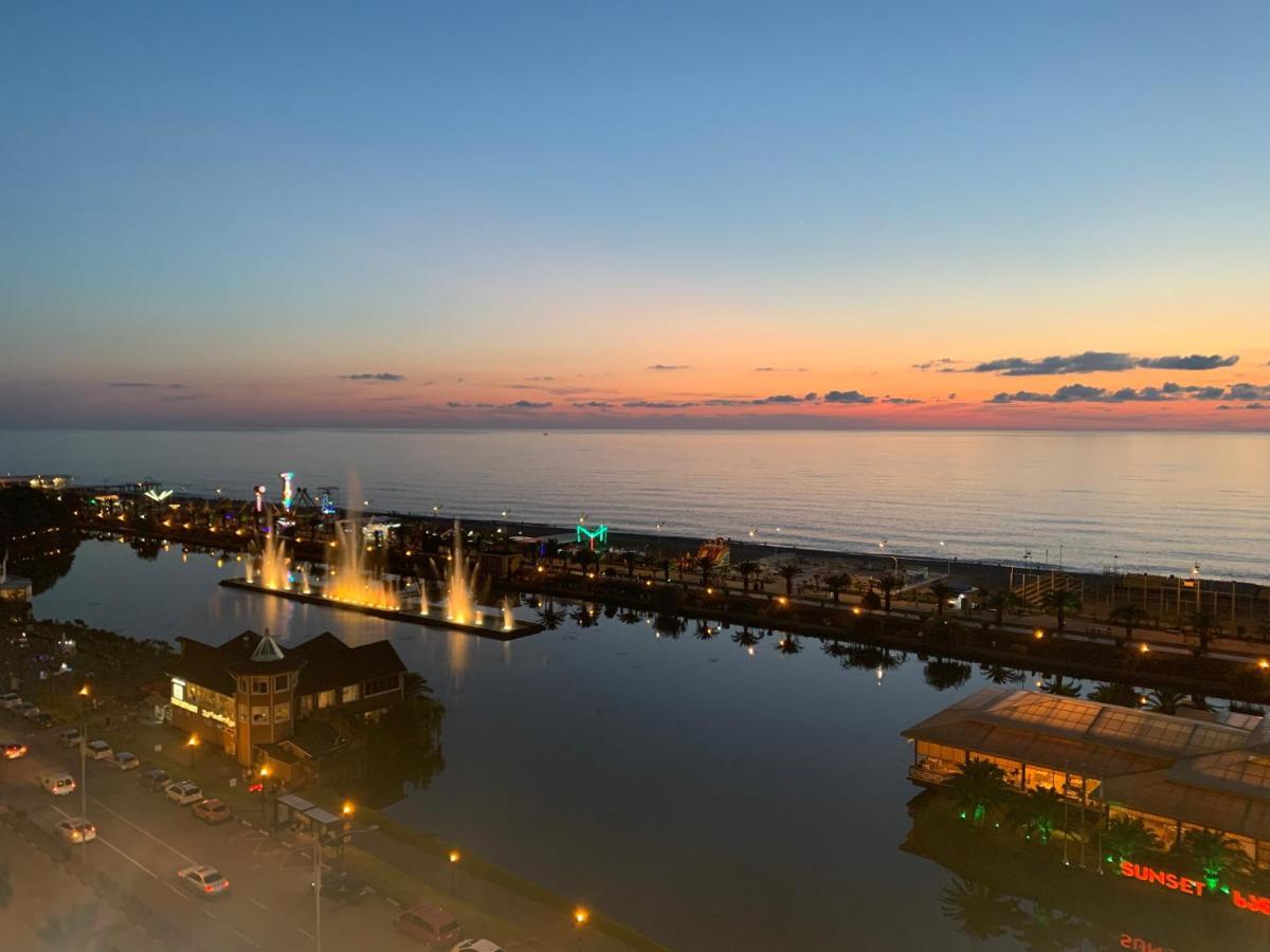 Sunshine Apartments Batumi Exterior foto