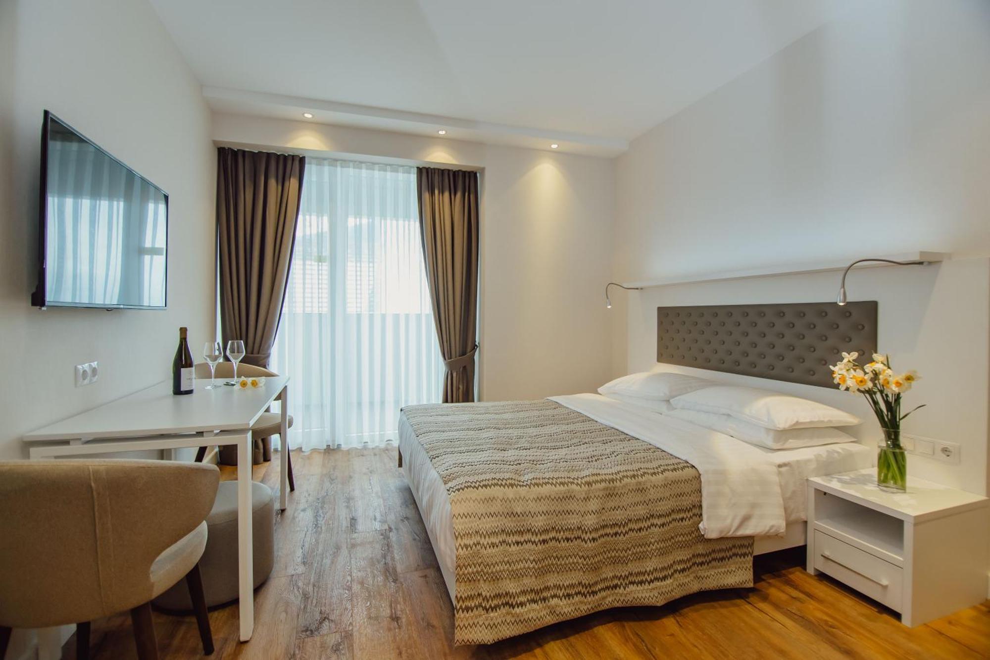 Sunshine Apartments Batumi Exterior foto