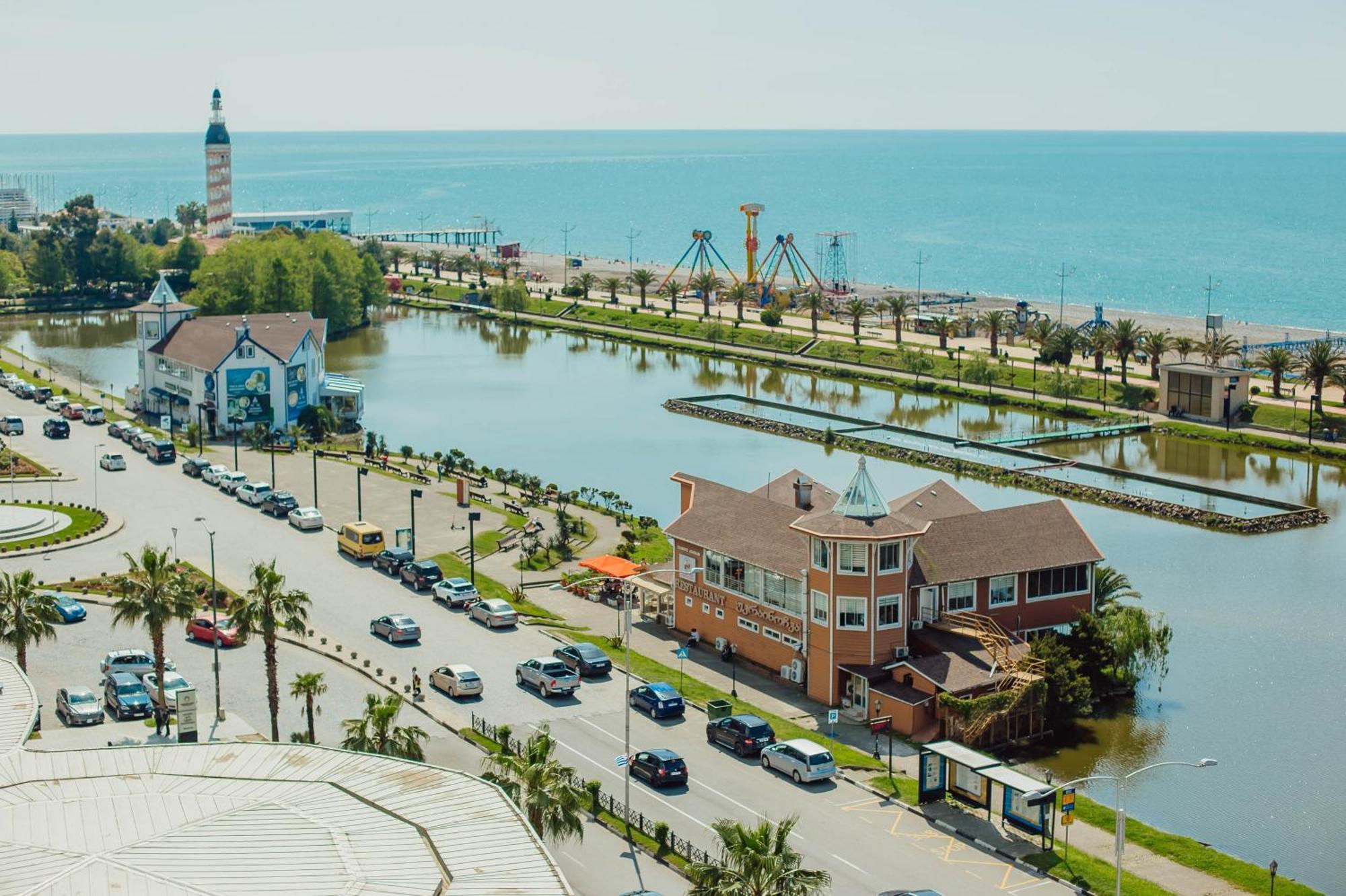 Sunshine Apartments Batumi Exterior foto