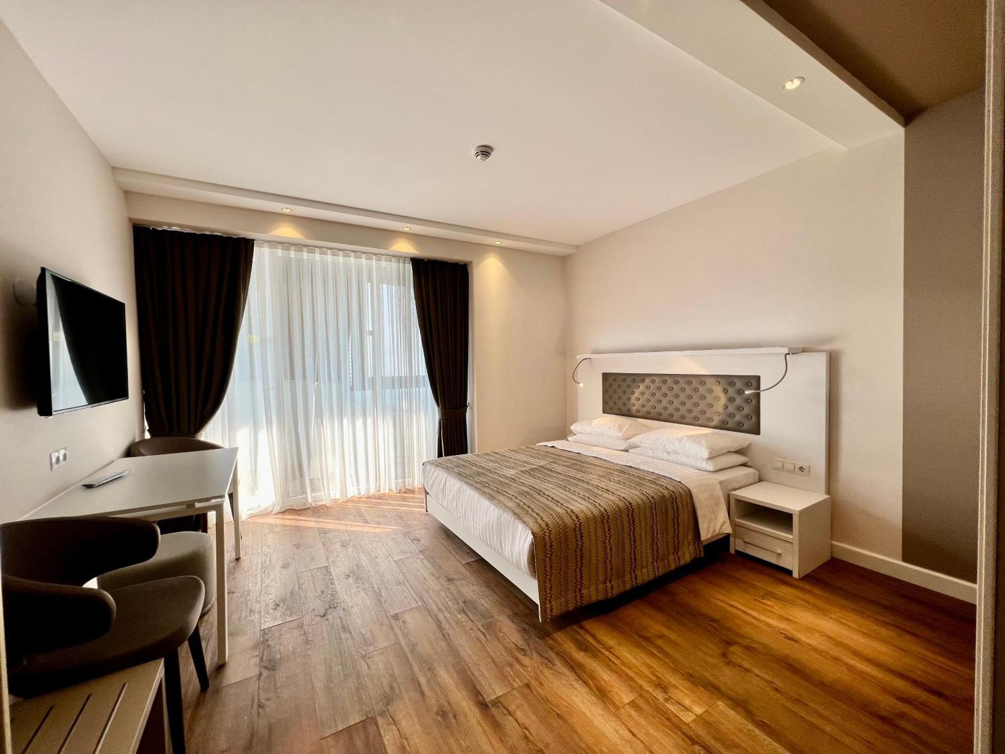 Sunshine Apartments Batumi Exterior foto